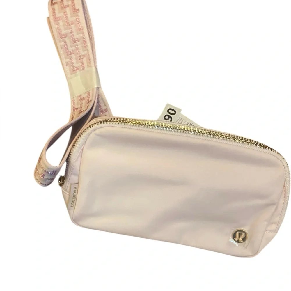 NWT Lululemon everywhere belt bag *L monogram BLISSFUL PINK/GOLD